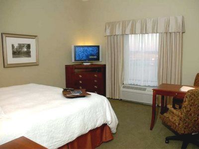 Hotel Hampton Calera